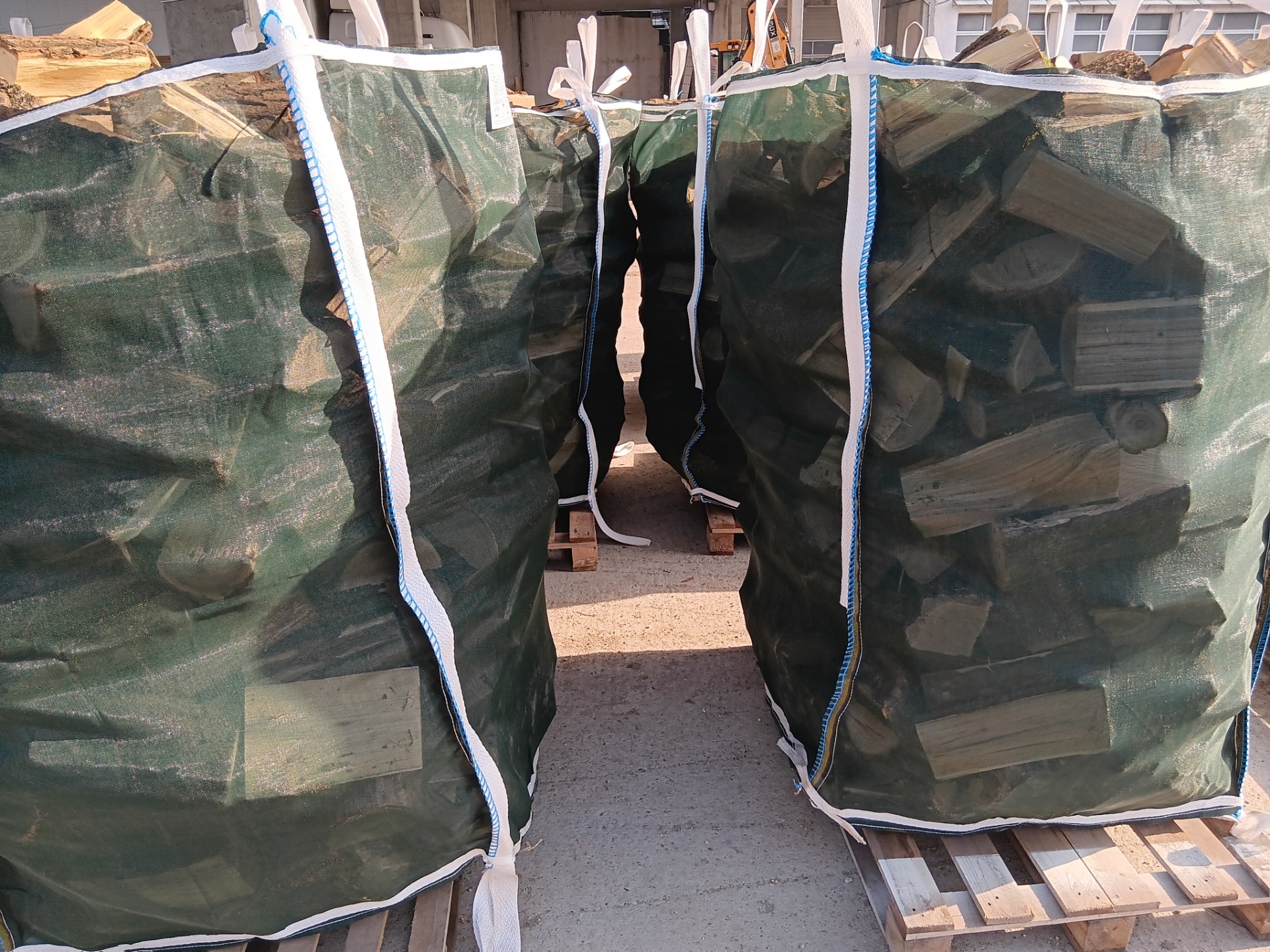 BigBag zsákos akác tűzifa eladó